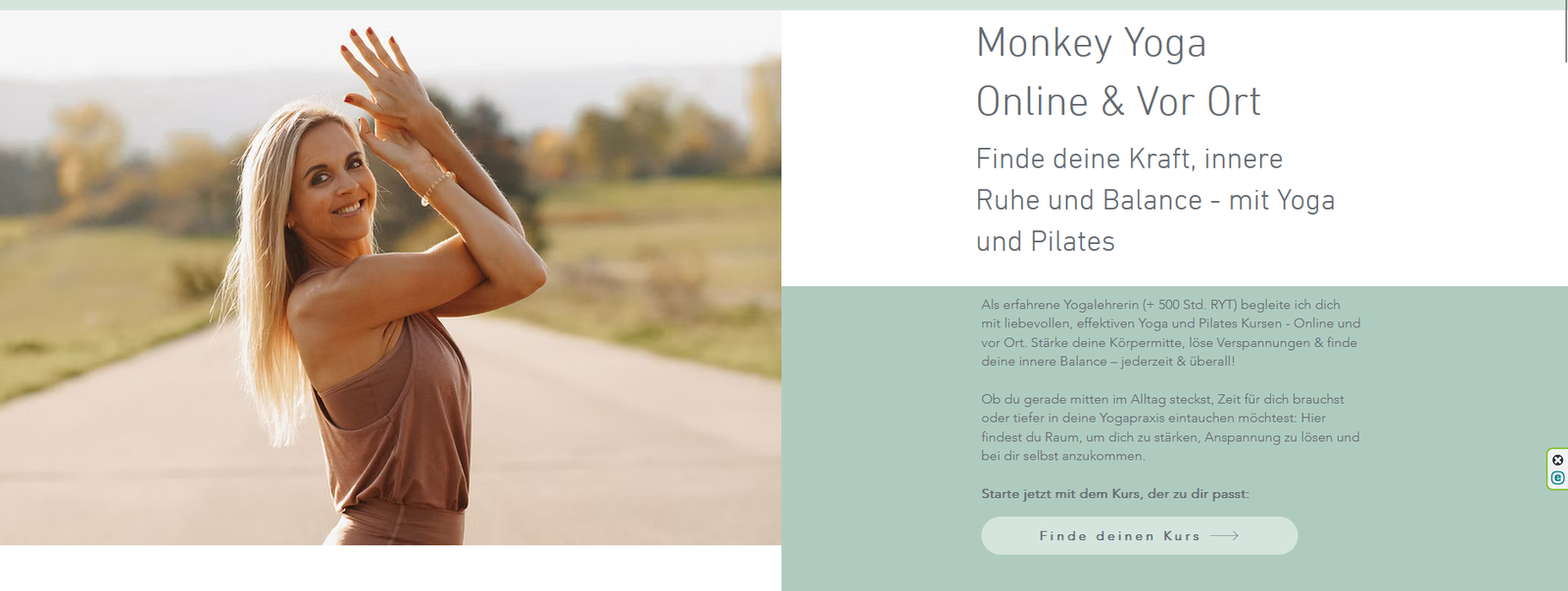 Lisa Kauff beim Yoga im Freien – sie zeigt eine Übung aus ihren Monkey Yoga Kursen. Dieses Bild steht für Ruhe, Balance und innere Stärke. Monkey Yoga Lisa Kauff Erfahrungsbericht über Yoga und Pilates – Online & vor Ort.