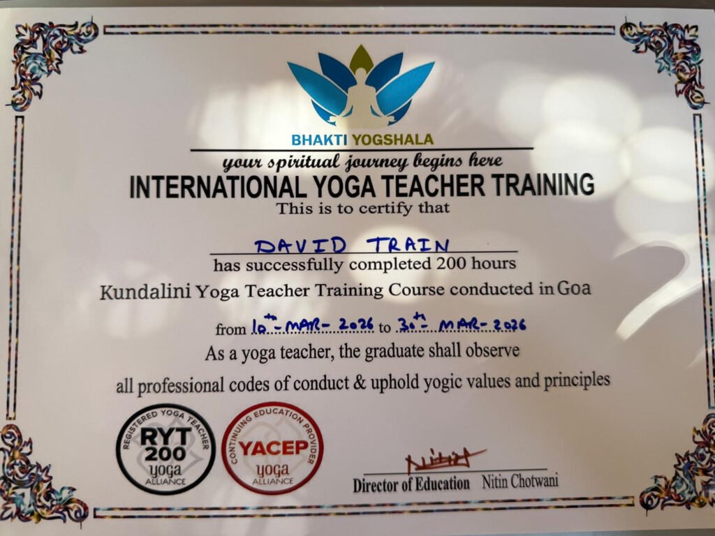 Kundalini Yoga Teacher Training Zertifikat – 200 Stunden Yoga Alliance Ausbildung in Goa für David Train